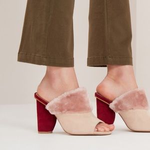 Jaggar Polar Faux Fur Moon Heel